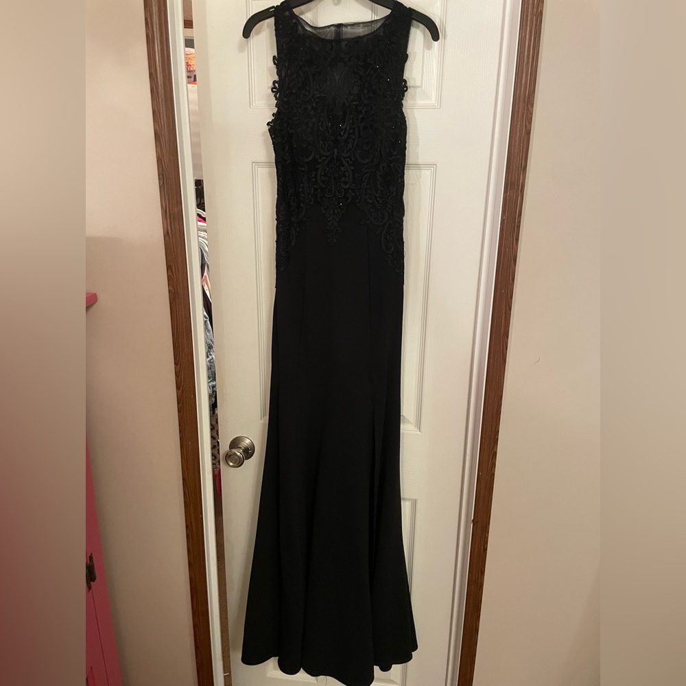 Classic Long Black Prom Dress – B•Smart, Size 1